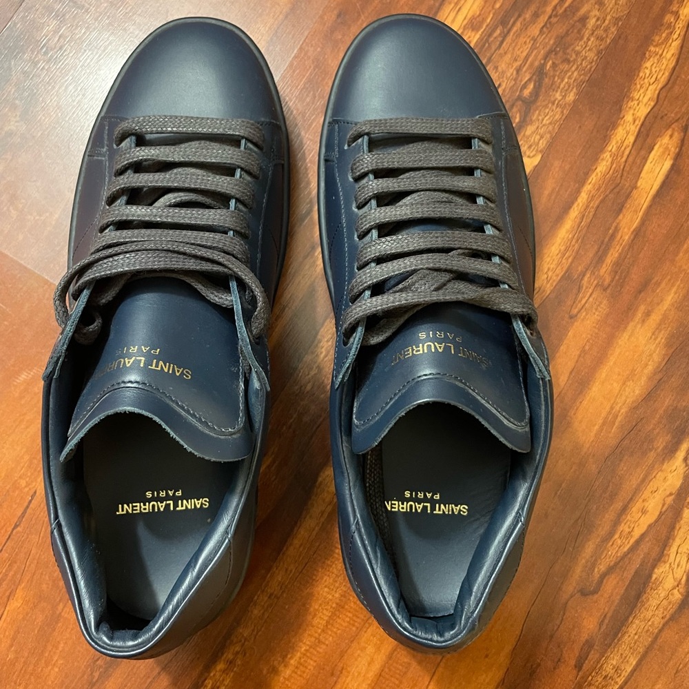 NEW Saint Laurent navy blue leather lace-up sneakers